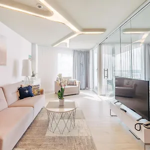  Apartment Z Widokiem Na Morze Z Aneksem Kuchennym I Basenem Ultra Marine
